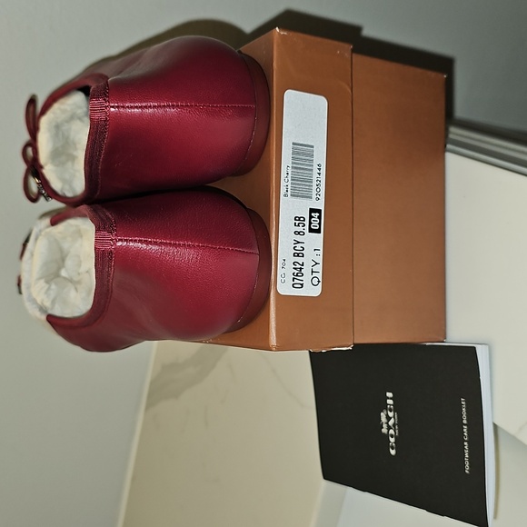 Coach Lara Flats In Black Cherry. New In Box. Women's Size 8.5. - Picture 7 of 8